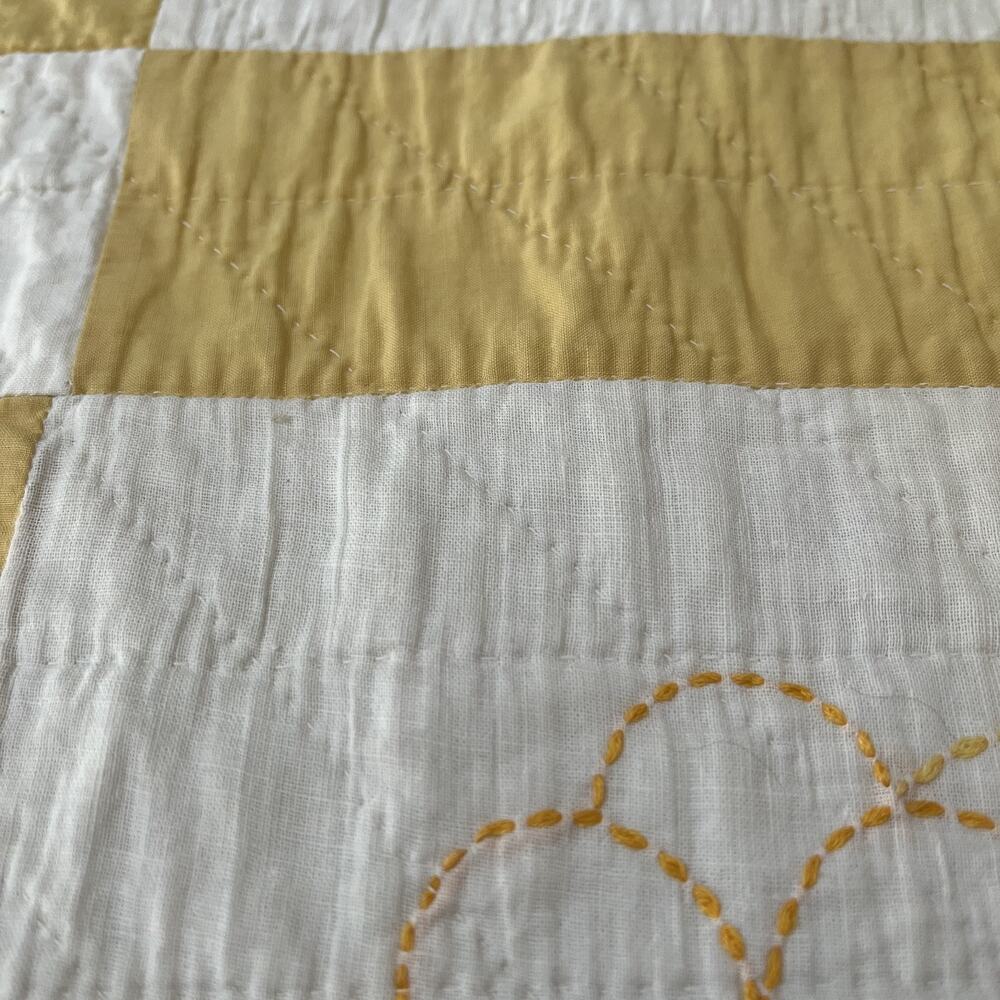 Handmade Hand Quilted Yellow Floral Embroidery Cotton Quilt Bedspread 75"x77" - Picture 10 of 15